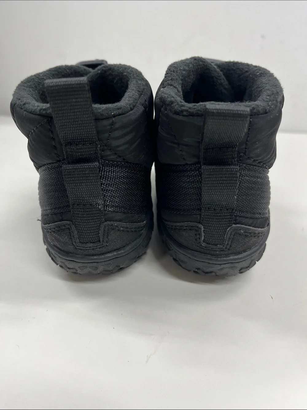 New Chaco Kids Black Quilted Booties with Strap Size 2.5